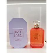 Sweet Fruity Floral Notes Warm Woody Base Romantic Fragrance