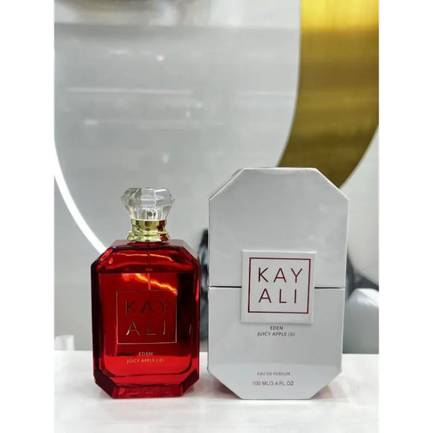 Sweet Fruity Floral Notes Warm Woody Base Romantic Fragrance