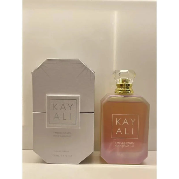 Sweet Fruity Floral Notes Warm Woody Base Romantic Fragrance